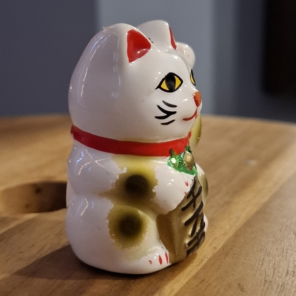 Lucky Cat Figurine with Gold Accents - Picture 3 of 4